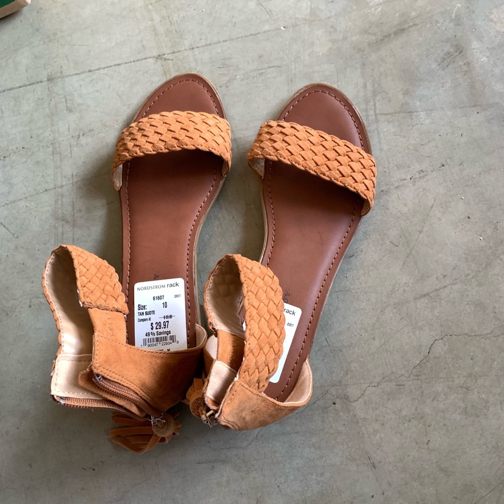 Sandals - Picture 2 of 6